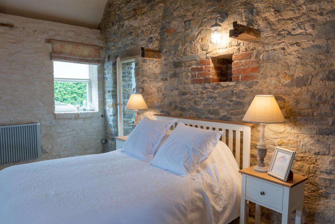 The Barn At Amberwell Ditcheat Exterior foto